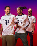 Bayern München II 26-27 VERSÃO JOGADOR
