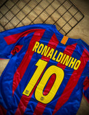 Barcelona 2005 Ronaldinho  -  Retrô
