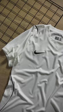 Lançamento Corinthians 26- 27 invasão Torcedor I masculina